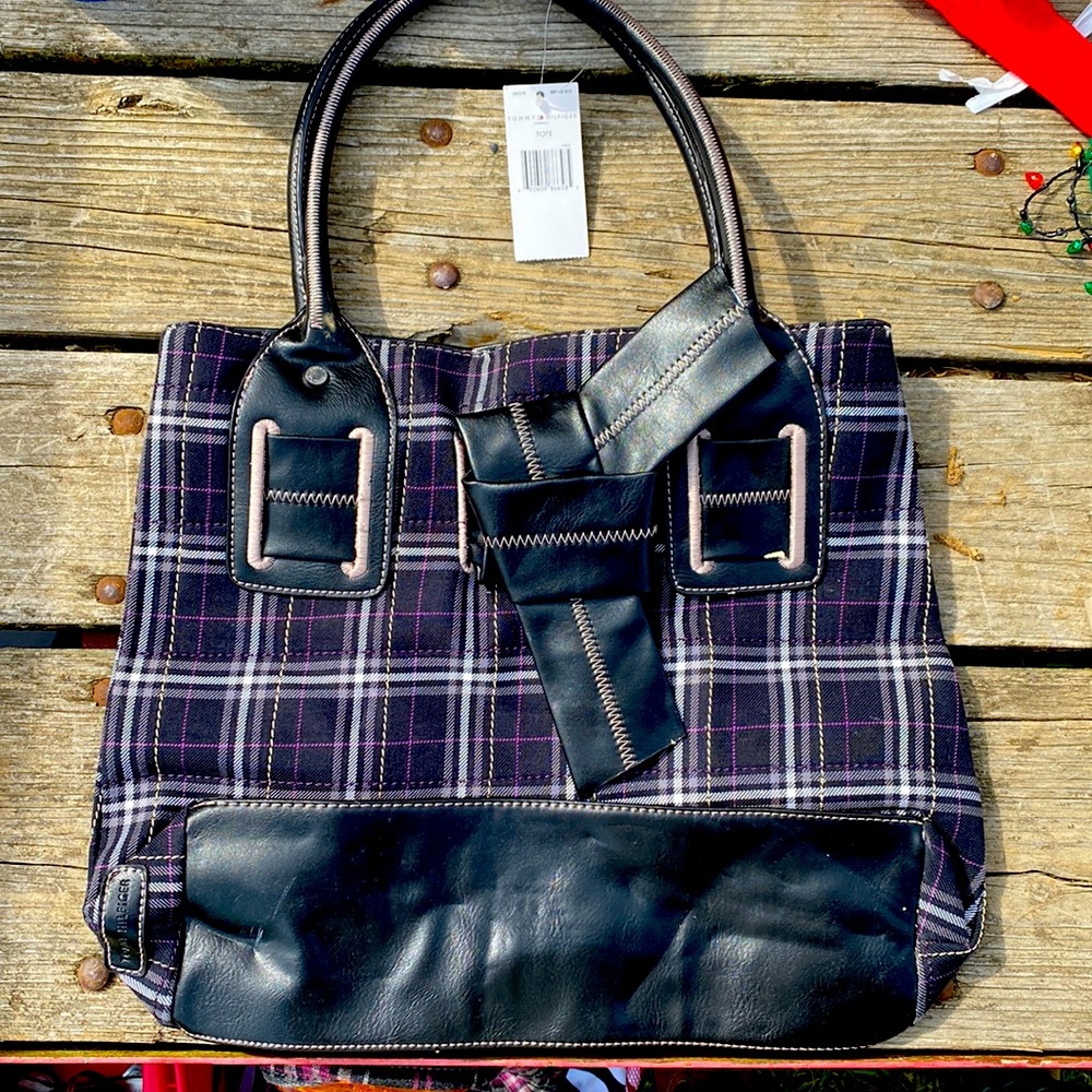 Tommy Hilfiger plaid purse NWT
